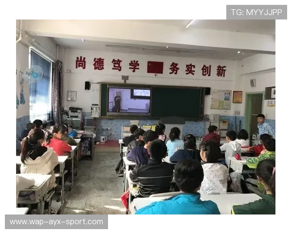 同样的老师，为何教出天差地别？人民日报一语道破，一样的老师教出不一样的孩子