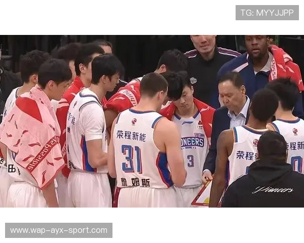 辽篮迎主场揭幕战，广东锋线现惊喜，山西试训1米96“德甲铁闸”